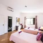 Aruba By Algarve Vacation Villa *